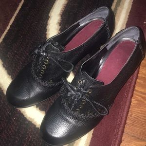 Aerosoles size 6 booties like new!